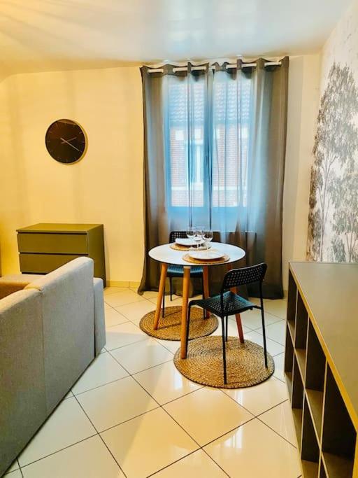 Appartement Le Cellier Saint Vincent à Damery  Extérieur photo