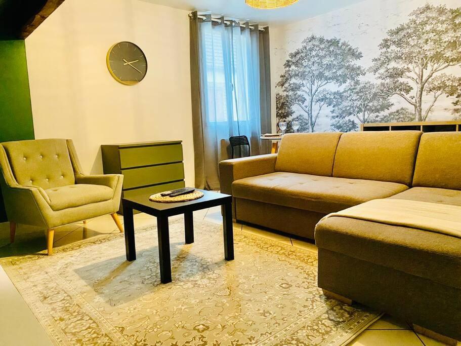 Appartement Le Cellier Saint Vincent à Damery  Extérieur photo
